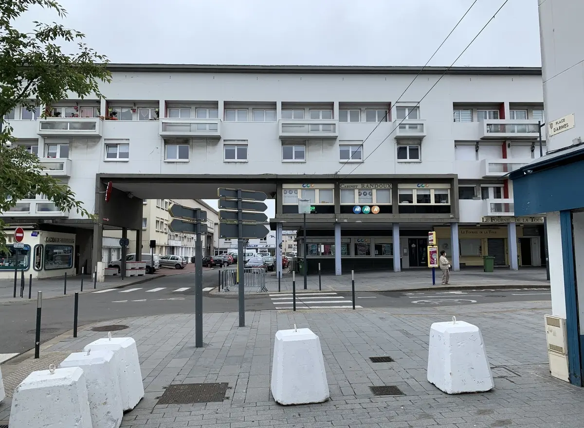 Local commercial et bureaux Place d'Armes à Calais (Financé), photo n° 1